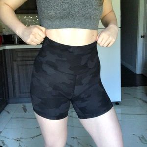 Black Camo Lulu shorts